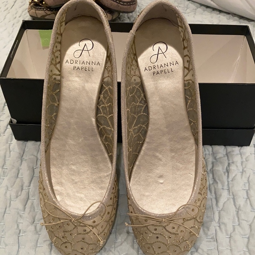 Adrianna Papell gold beehive mesh new with tags size 9